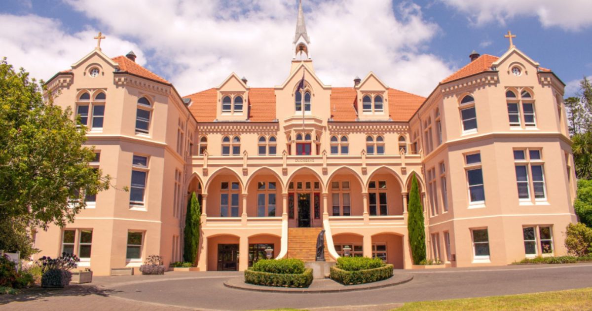 Trung học Baradene College 