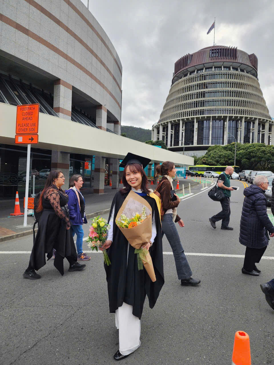 Quỳnh Hương học sinh của LV Education đạt học bổng xuất sắc của đại học Massey